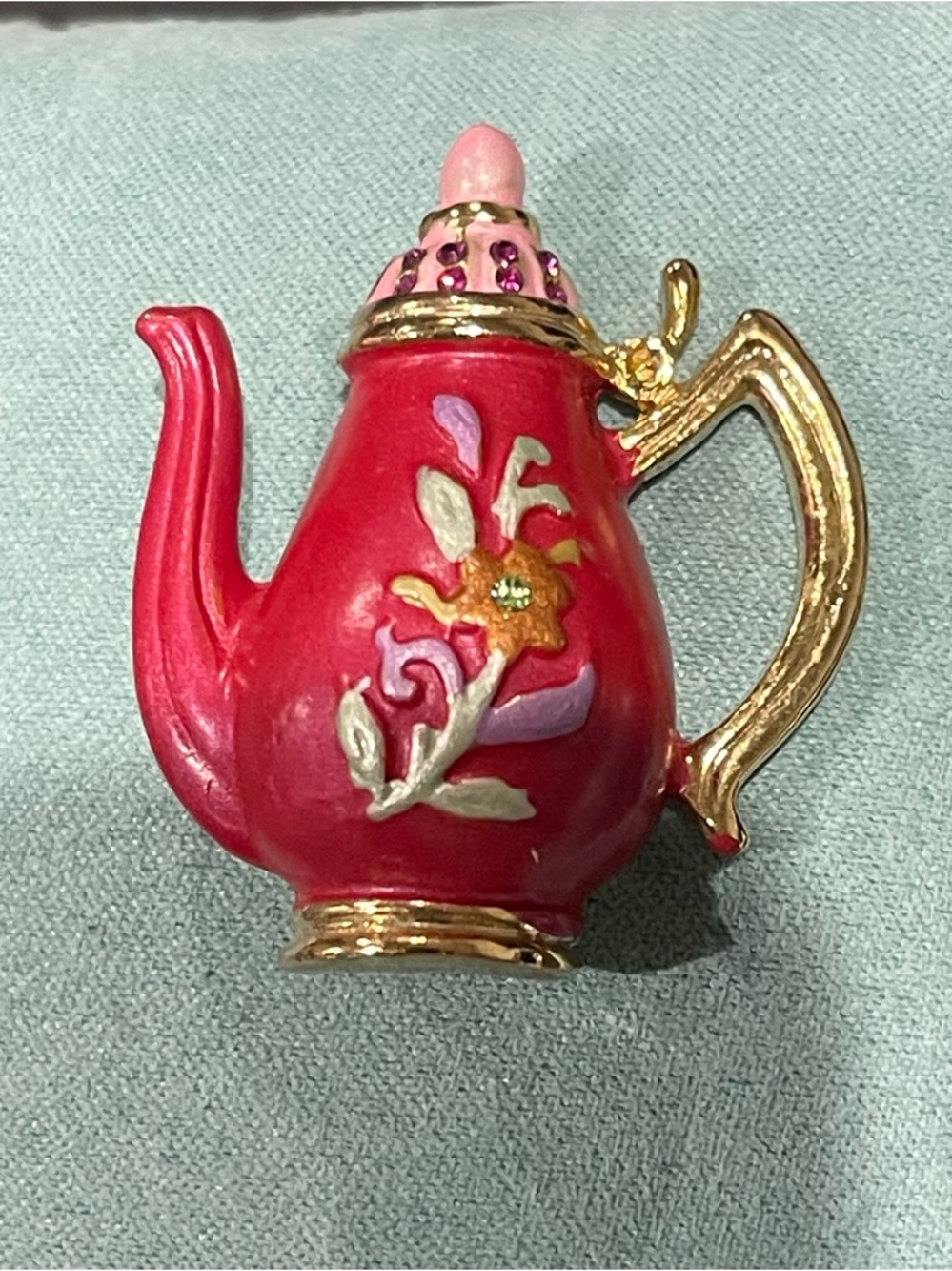 Gold-Trim Red Floral Teapot Brooch